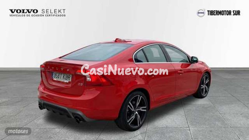 Volvo S60 - foto 3