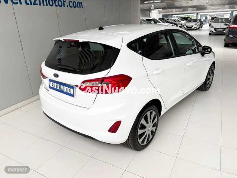 Ford Fiesta - foto 7