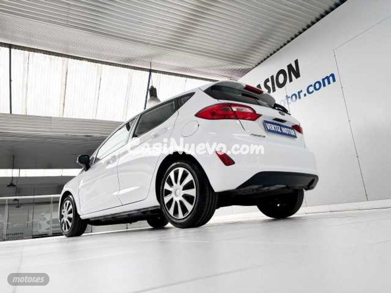 Ford Fiesta - foto 23