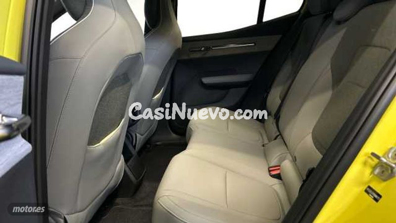 Volvo EX30 - foto 10