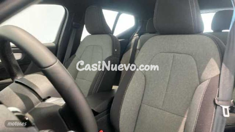 Volvo XC40 - foto 10