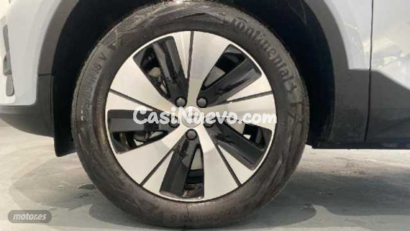 Volvo XC40 - foto 16