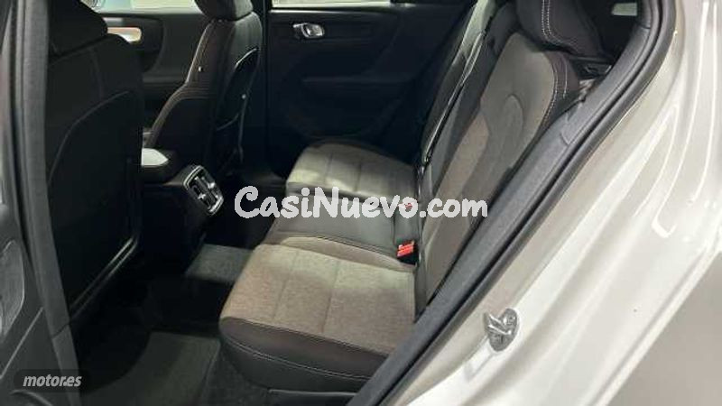 Volvo XC40 - foto 10
