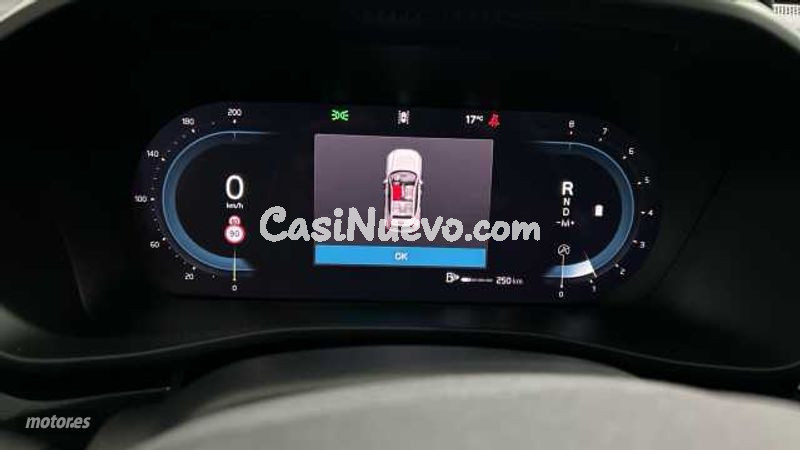 Volvo XC40 - foto 13