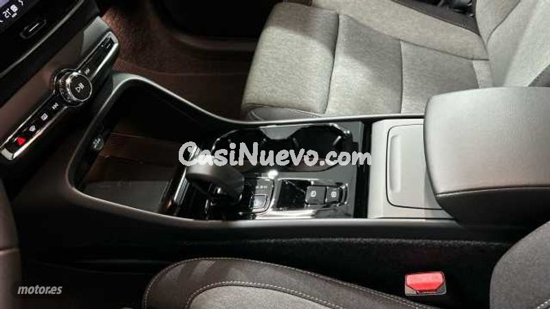Volvo XC40 - foto 16