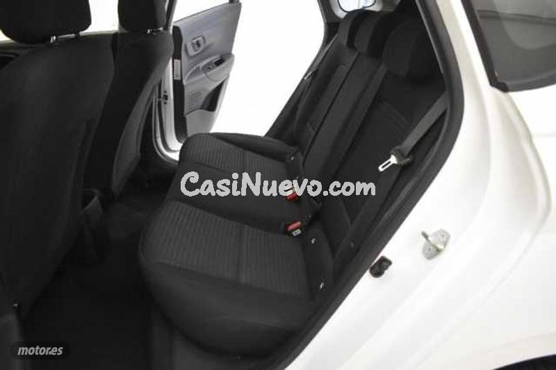 Hyundai i20 - foto 8