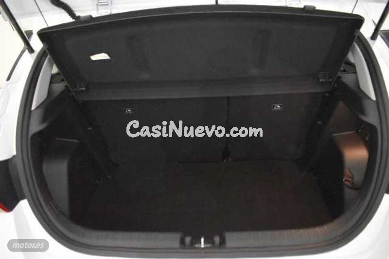 Hyundai i20 - foto 9