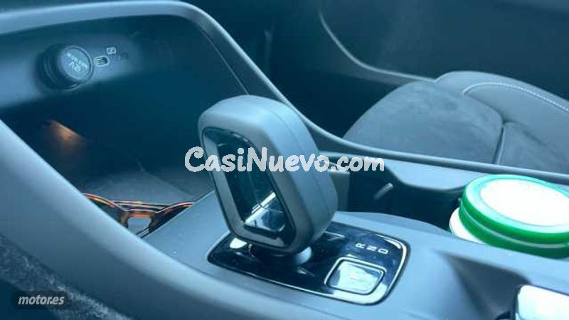 Volvo XC40 - foto 16