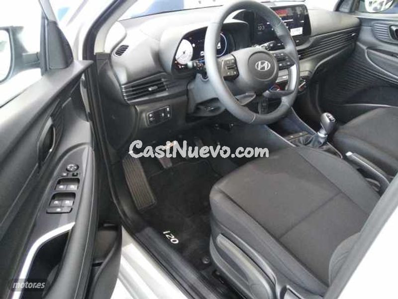 Hyundai i20 - foto 10