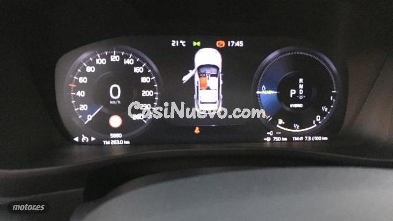 Volvo XC40 - foto 10