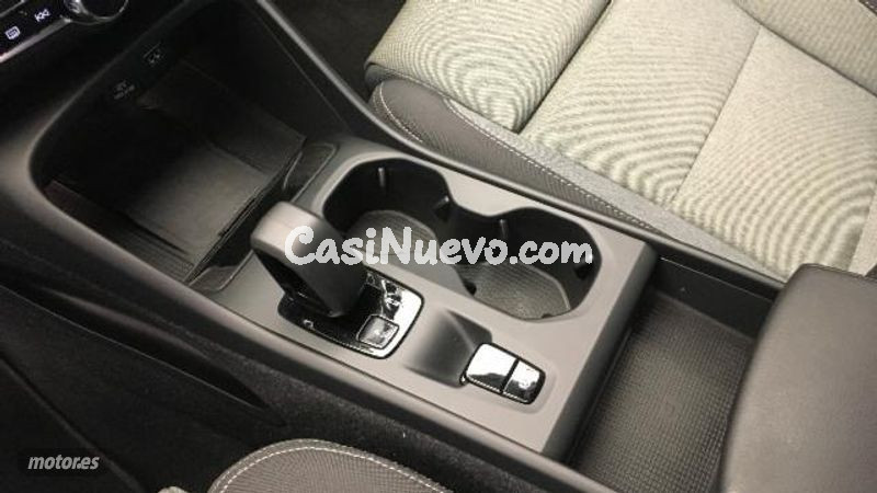 Volvo XC40 - foto 13