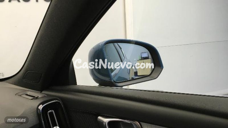 Volvo XC40 - foto 16