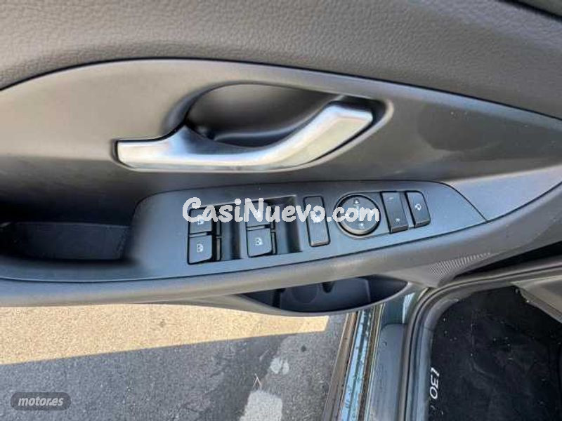 Hyundai i30 - foto 11