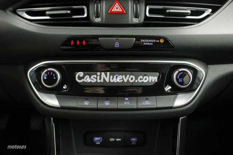 Hyundai i30 - foto 9