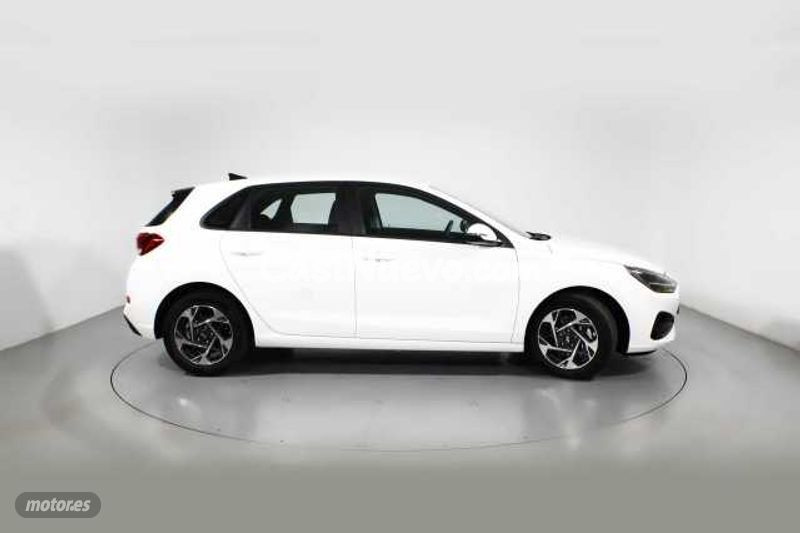 Hyundai i30 - foto 16