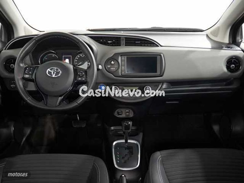 Toyota Yaris - foto 12