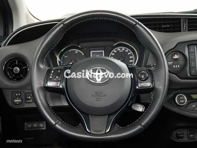 Toyota Yaris - foto 14