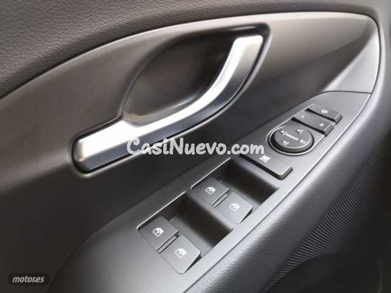 Hyundai i30 - foto 19