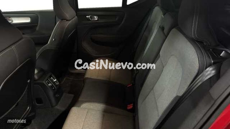 Volvo XC40 - foto 11