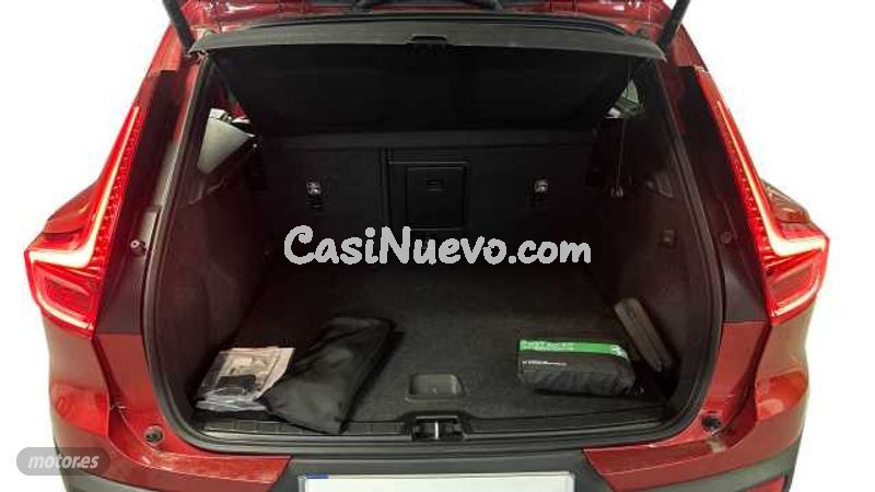 Volvo XC40 - foto 12