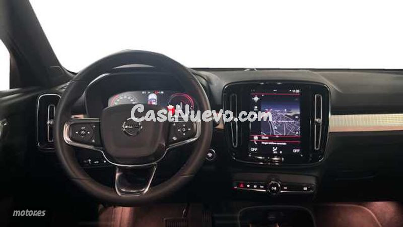 Volvo XC40 - foto 13