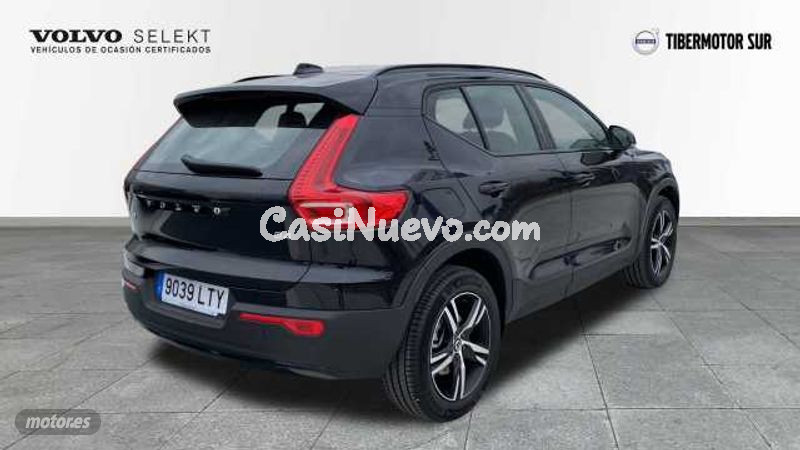 Volvo XC40 - foto 2