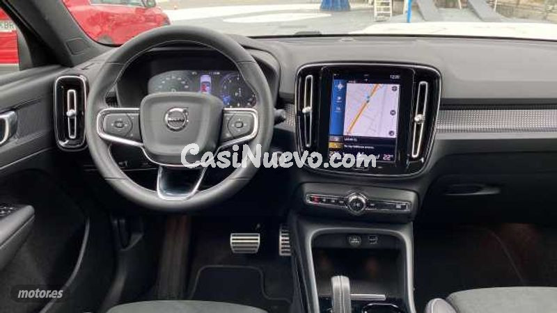 Volvo XC40 - foto 11