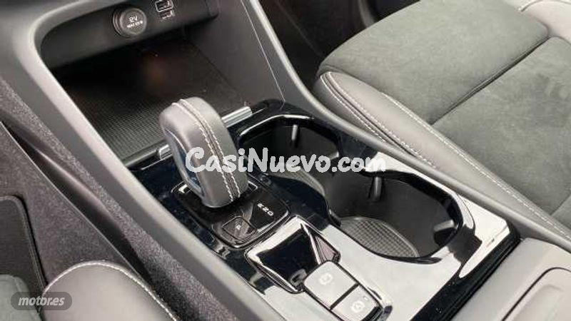 Volvo XC40 - foto 12