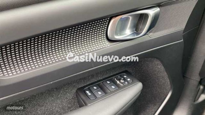 Volvo XC40 - foto 16