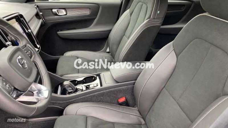 Volvo XC40 - foto 17