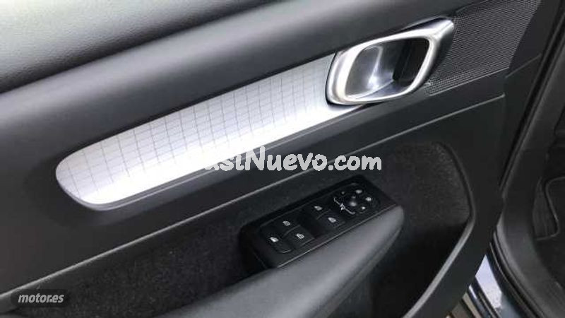 Volvo XC40 - foto 16