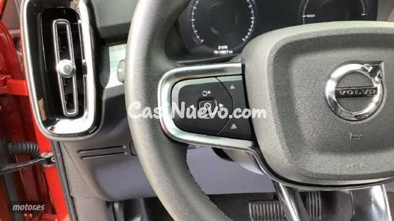 Volvo XC40 - foto 19