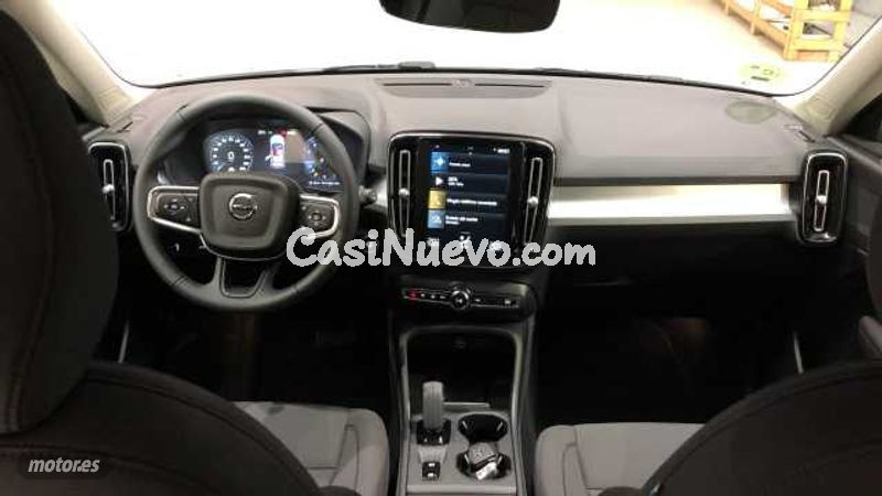 Volvo XC40 - foto 10