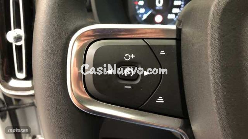 Volvo XC40 - foto 15