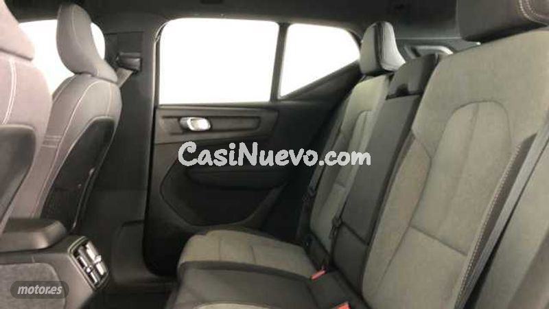 Volvo XC40 - foto 11