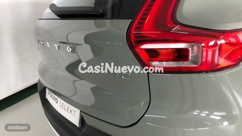 Volvo XC40 - foto 25