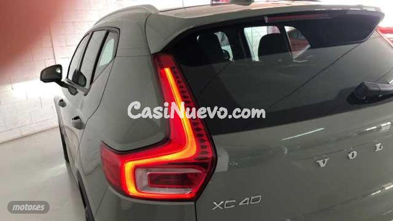 Volvo XC40 - foto 26