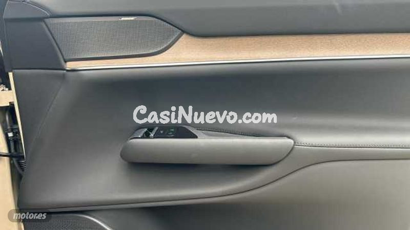 Volvo EX90 - foto 19