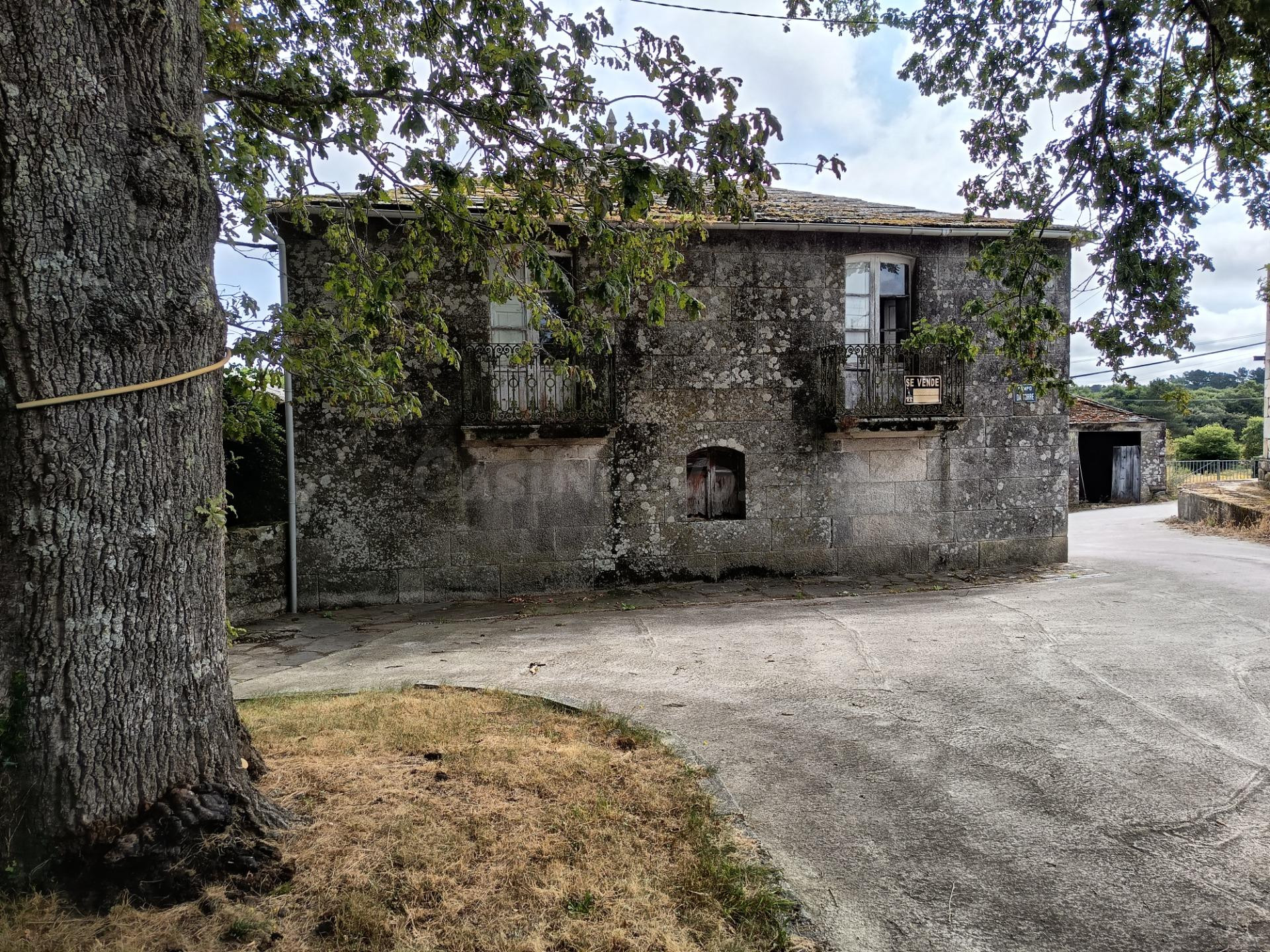 Casa señorial, de piedra, con finca aneja de 3.500 m2, en suelo urbano - foto 5