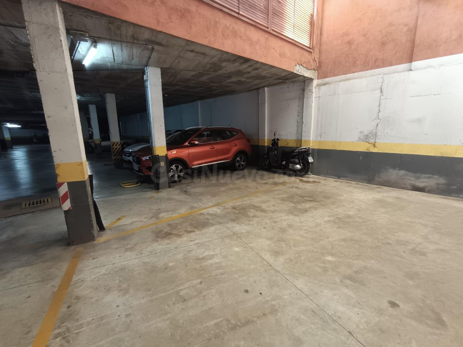 PLAZA DE PARKING EN EIXAMPLE!!!