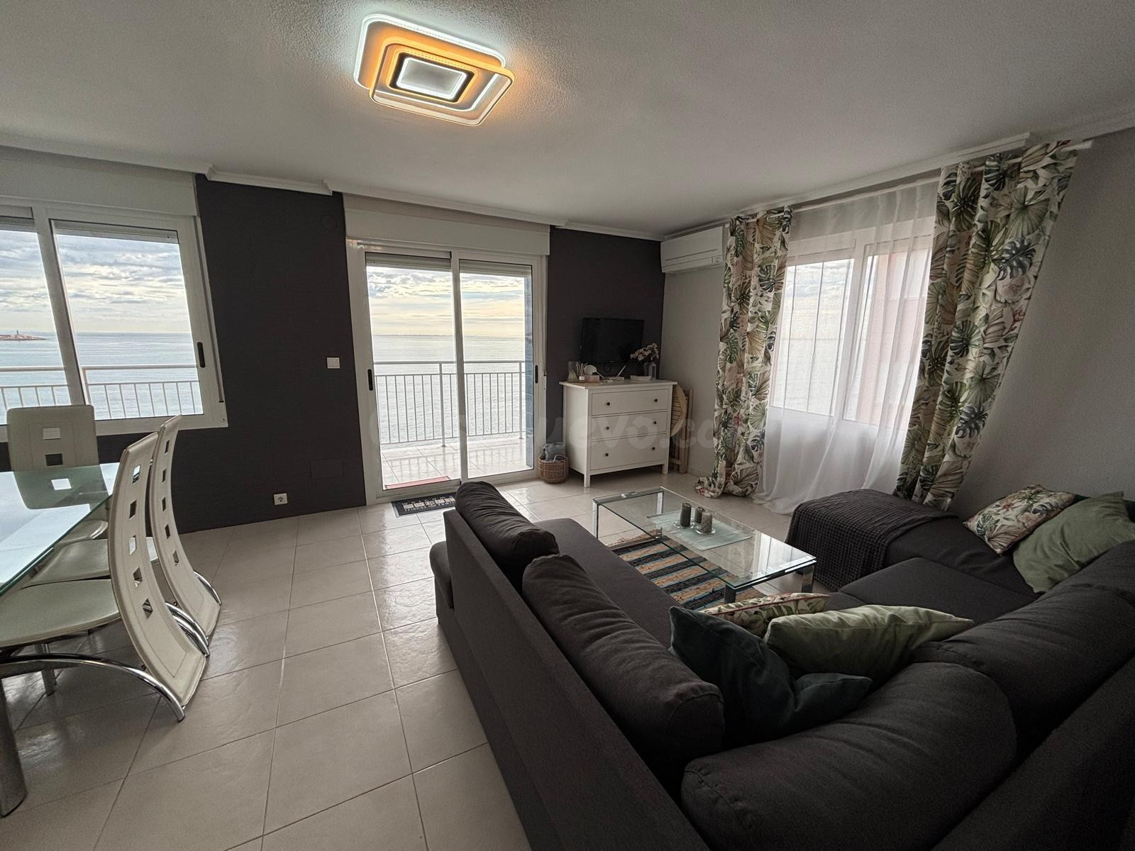 APARTAMENTO EN PRIMERA LÍNEA EN PLAYA DE LOS NAUFRAGOS