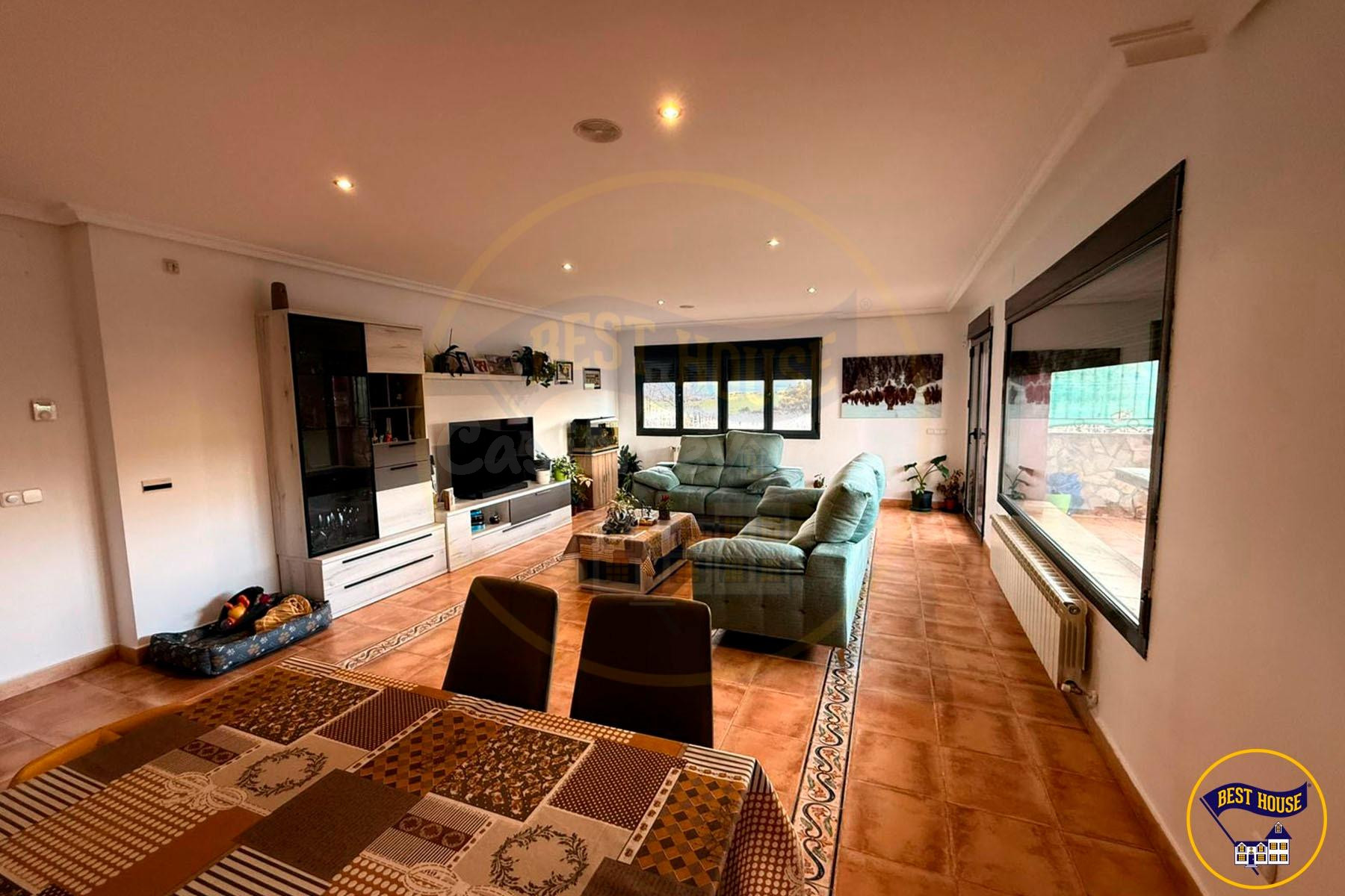 CHALET EN VENTA EN URBANIZACION LAS PERNALOSAS - foto 4