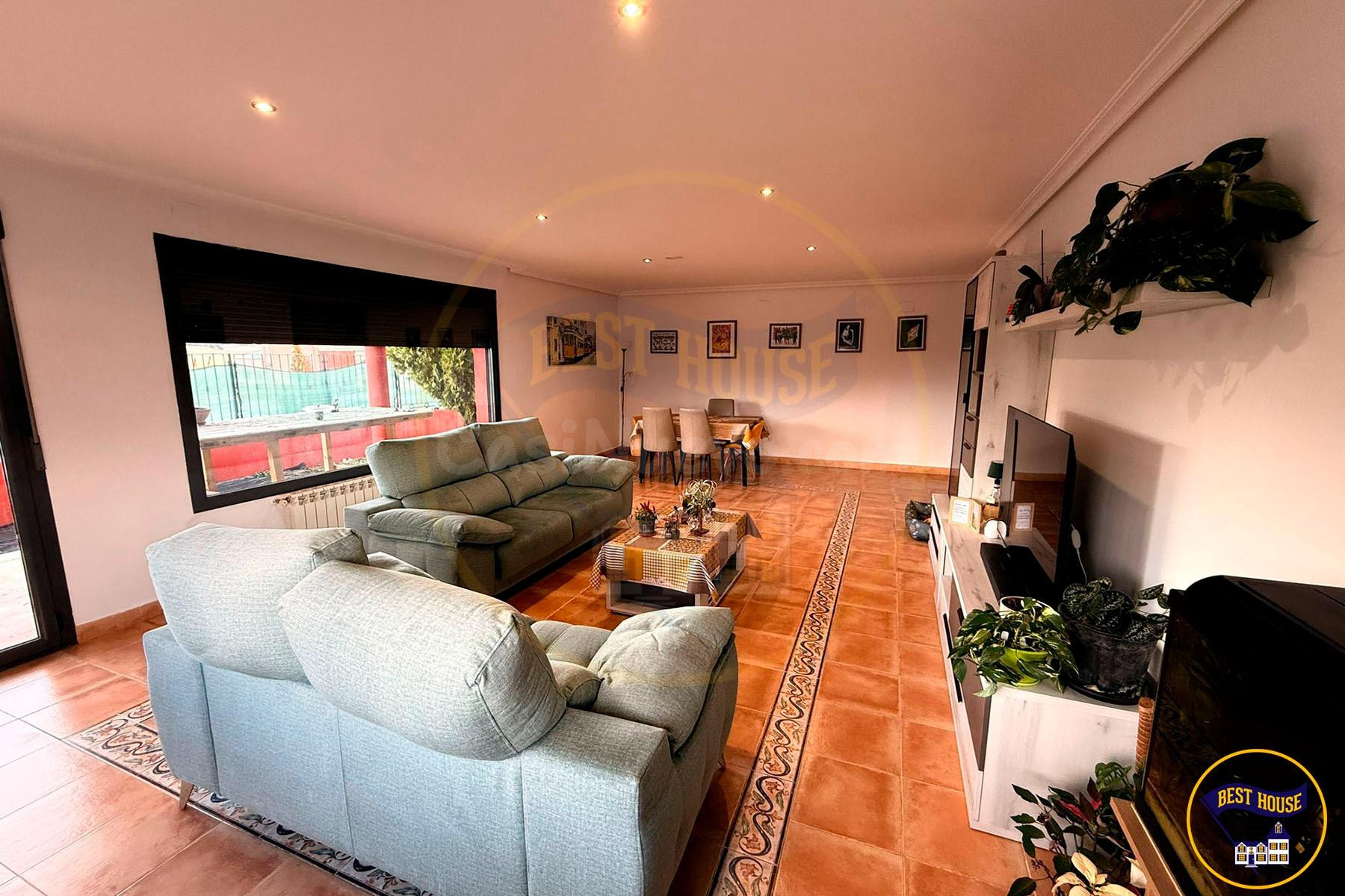 CHALET EN VENTA EN URBANIZACION LAS PERNALOSAS - foto 5