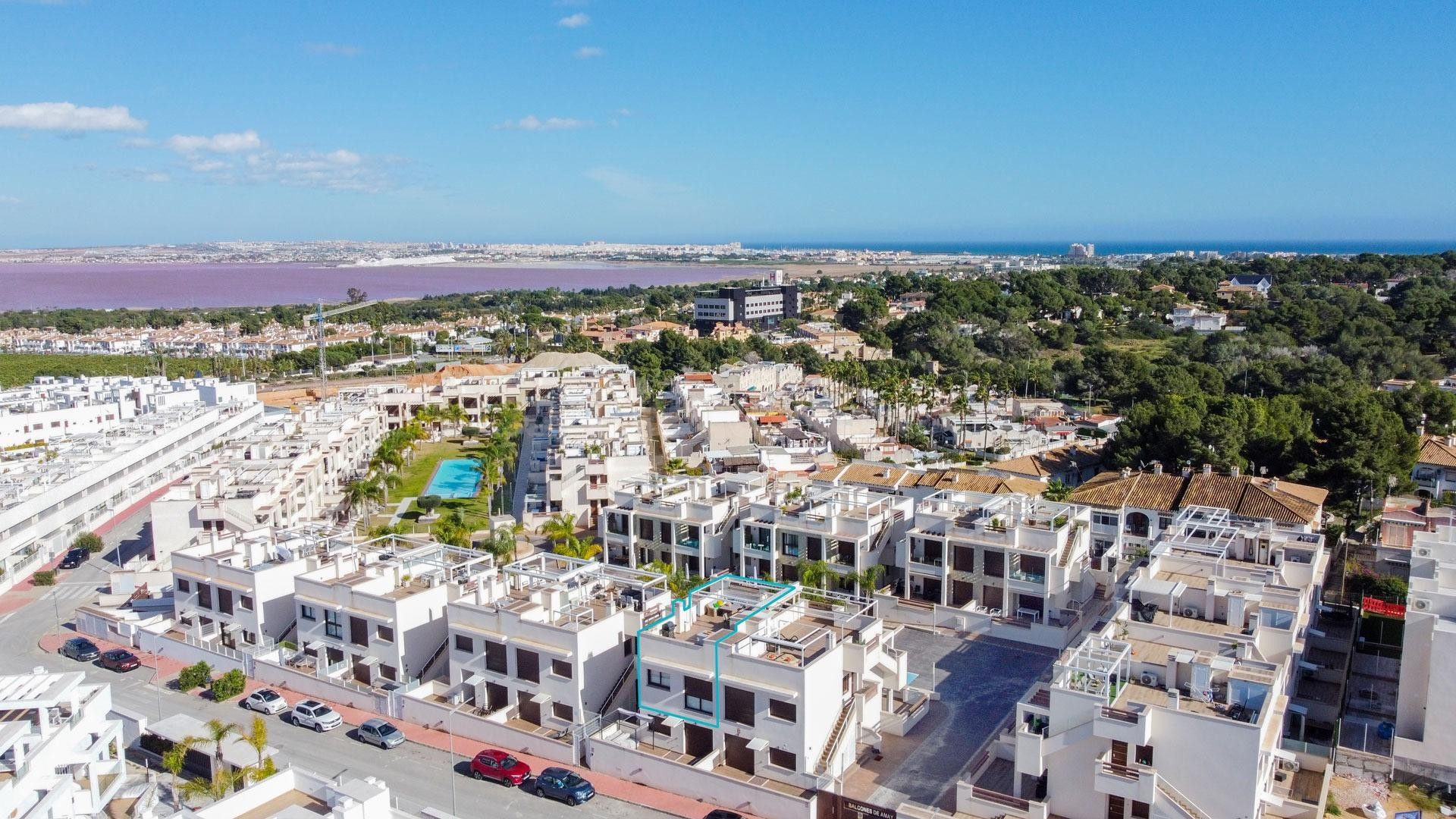 Bungalow en planta alta con solárium privado de 70m2 y vista - foto 2
