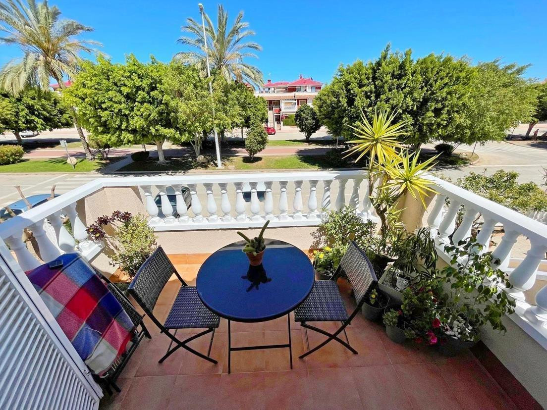 BUNGALOW PLANTA ALTA DE 2 DORMITORIOS Y 1 BAÑO EN ZENIA MAR  - foto 5