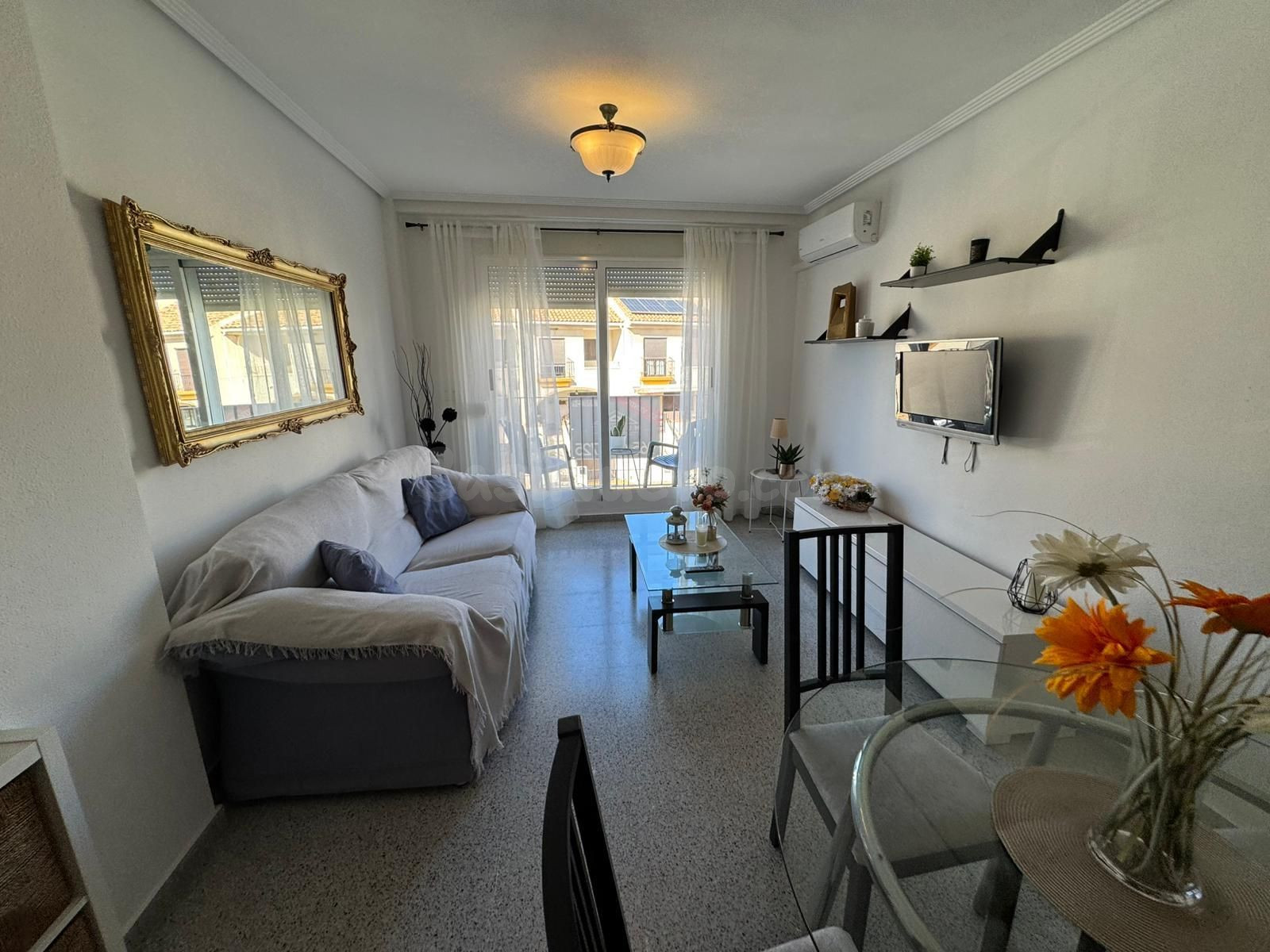 APARTAMENTO DE 3 DORMITORIOS Y 2 BAÑOS EN SAN MIGUEL DE SALI - foto 2