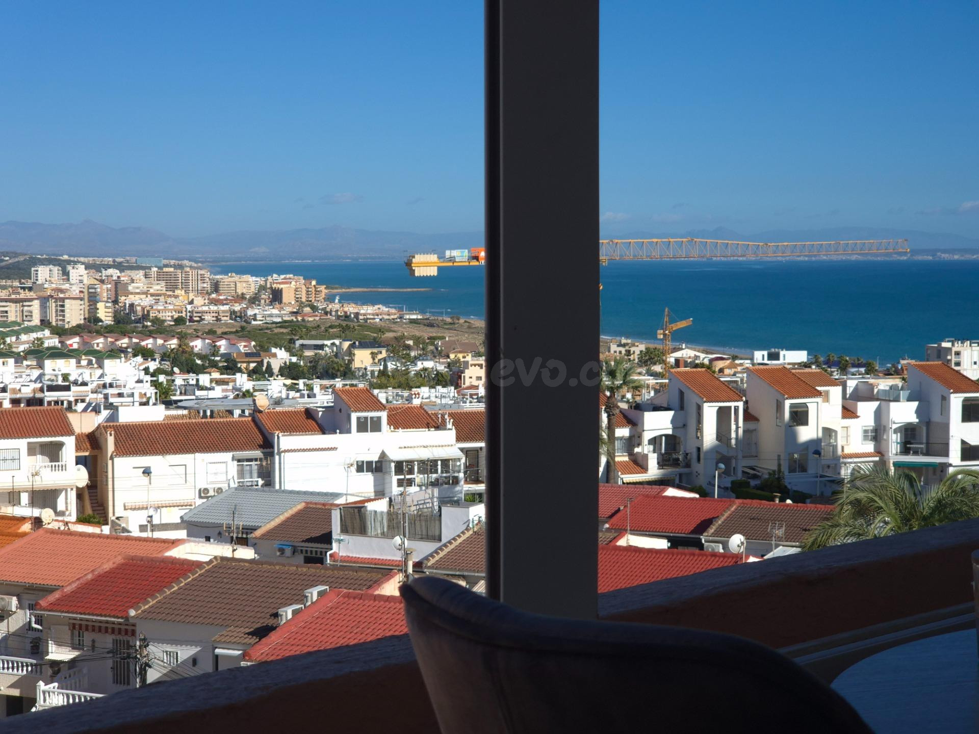 Apartamento Ático Dúplex de 3 dormitorios 2 baños en Torre d - foto 2