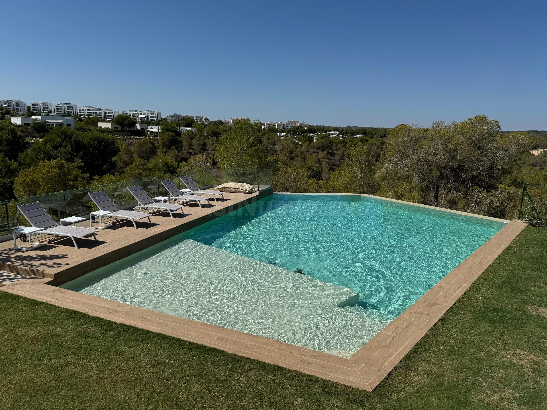 APARTAMENTO DE 2 DORMITORIOS EN LA EXCLUSIVA ZONA DE LAS COL - foto 3