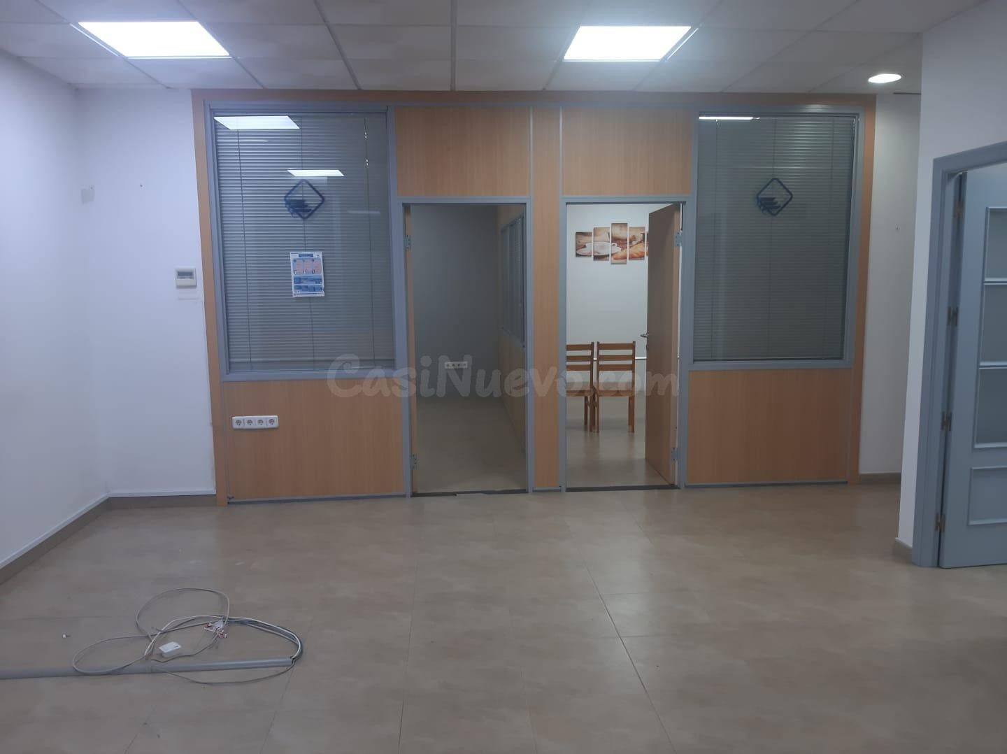 NAVE CON OFICINAS EN ALQUILER EN LA NEGRILLA - foto 3