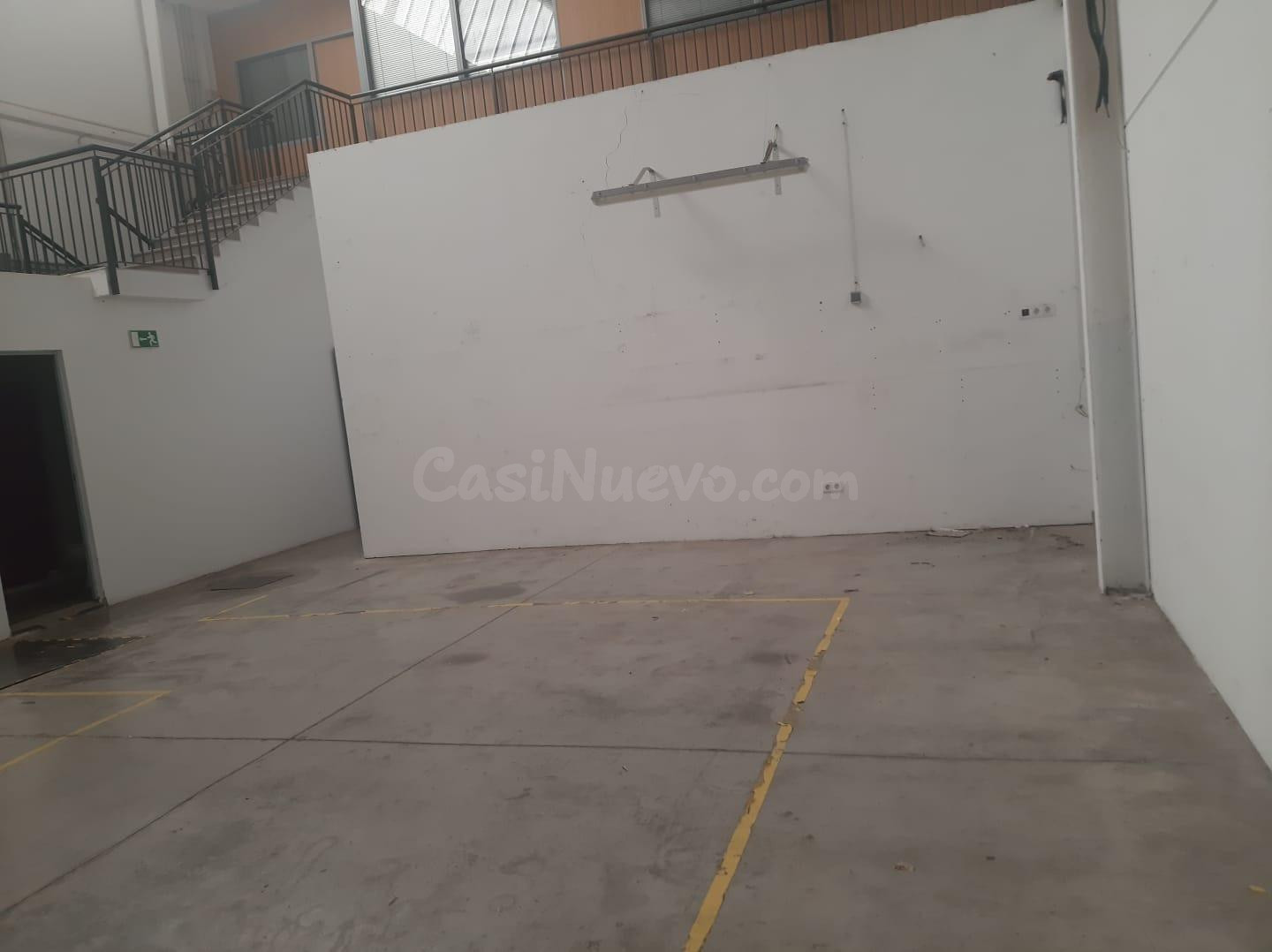 NAVE CON OFICINAS EN ALQUILER EN LA NEGRILLA - foto 5